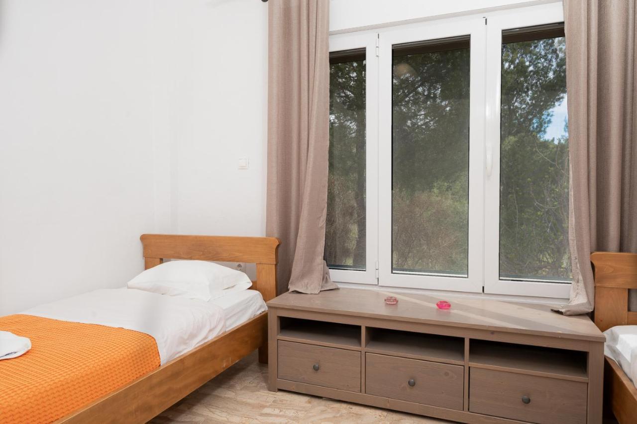 Mtc-D Apartments By The Sea And Airport Pórto Ráfti 외부 사진